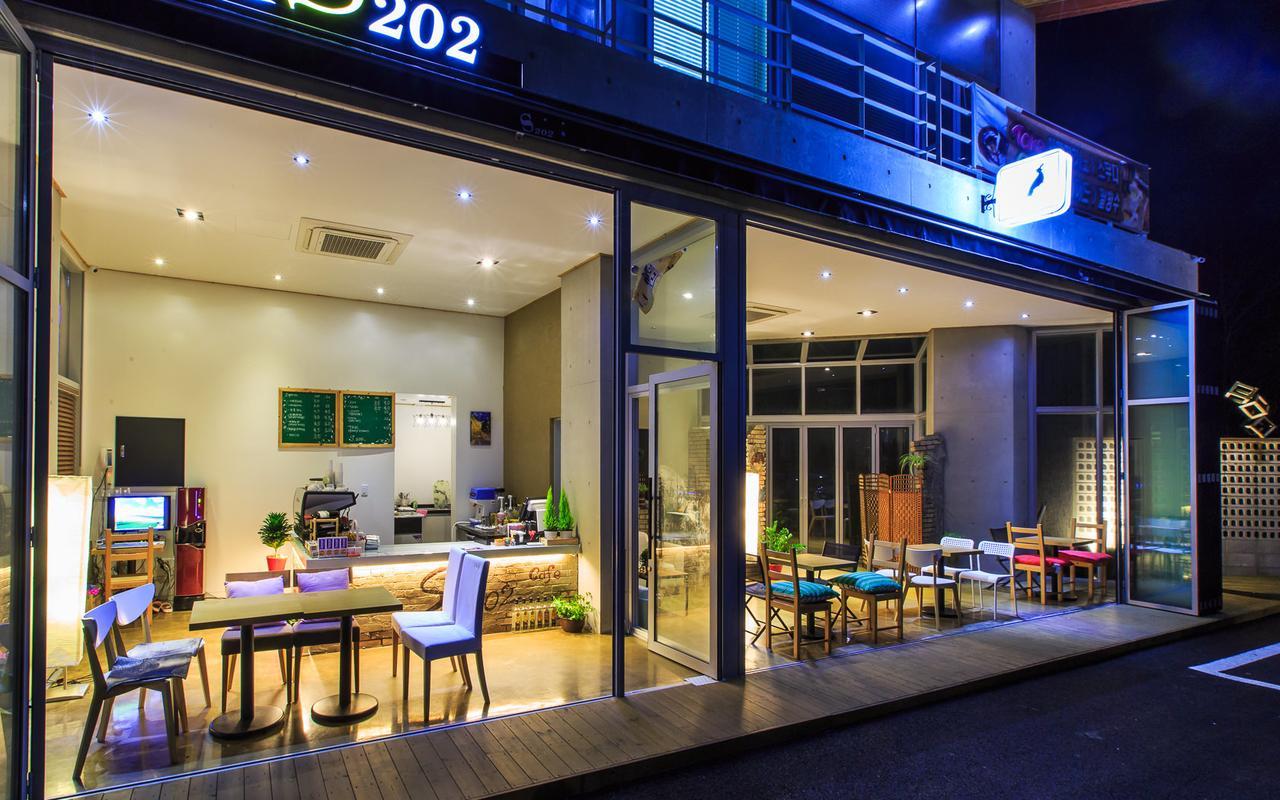 S202 Hotel Gangneung Exteriör bild